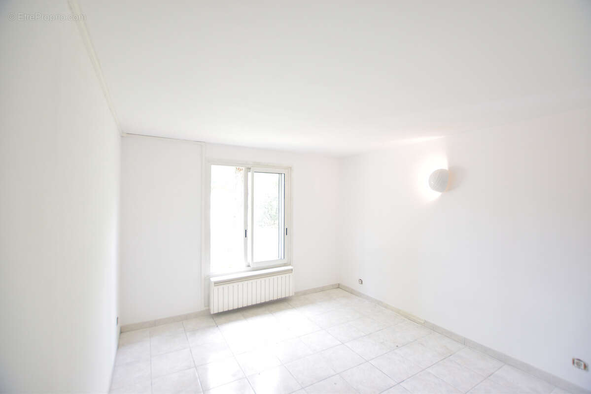 Maison à BOUILLARGUES