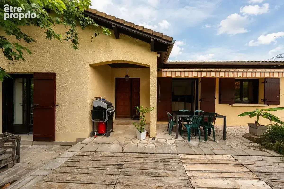 Maison de plain pied au calme - Mâcon - photo 12