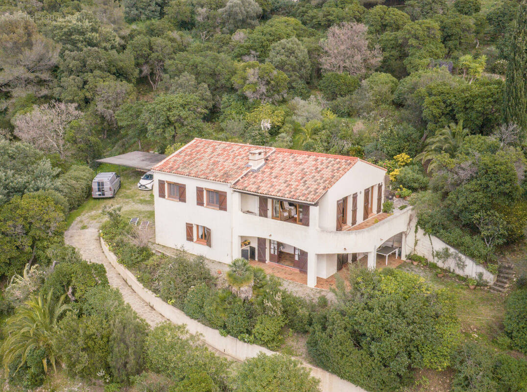 Maison à LA CROIX-VALMER