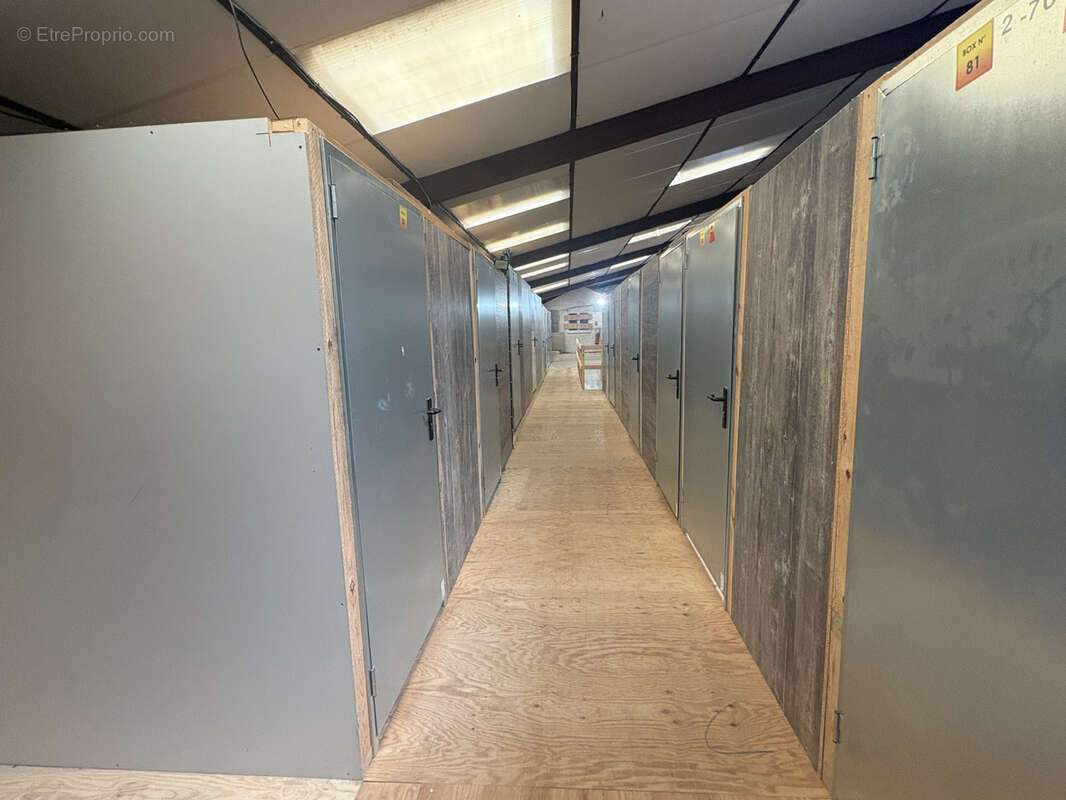 Commerce à SAINT-VINCENT-DE-TYROSSE