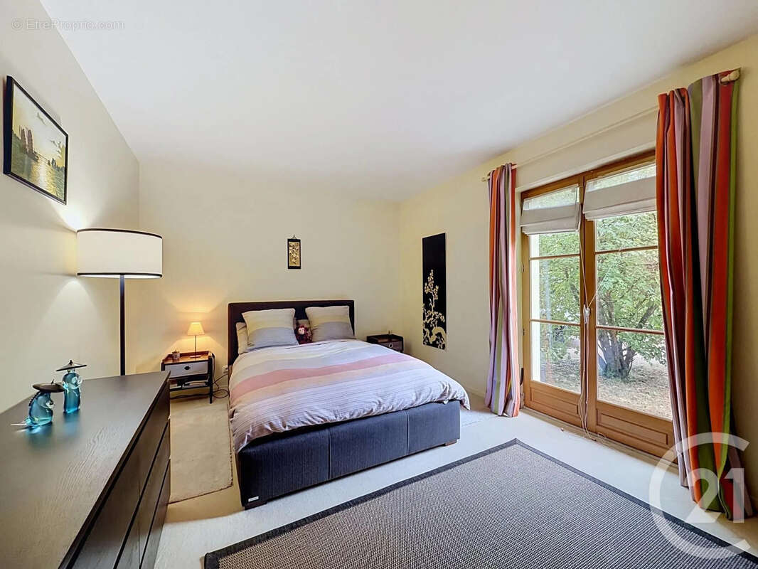 Maison 263 m² à Ardon  - photo 7