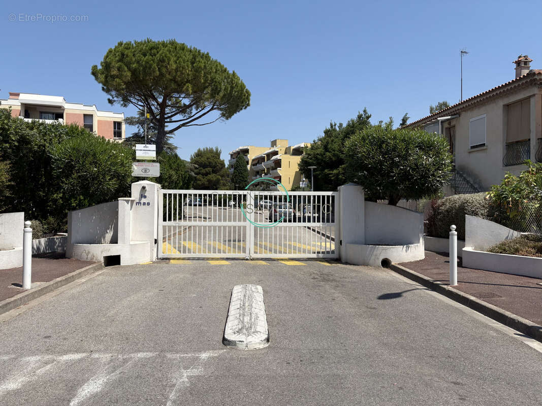 Appartement à CARRY-LE-ROUET