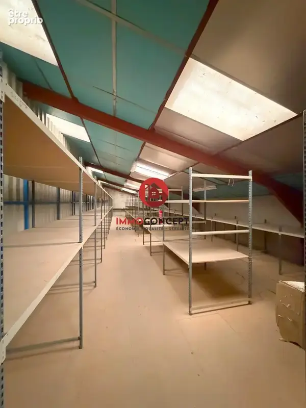Commerce 820 m² à vendre à Laudun-L'ardoise (30290) - photo 2