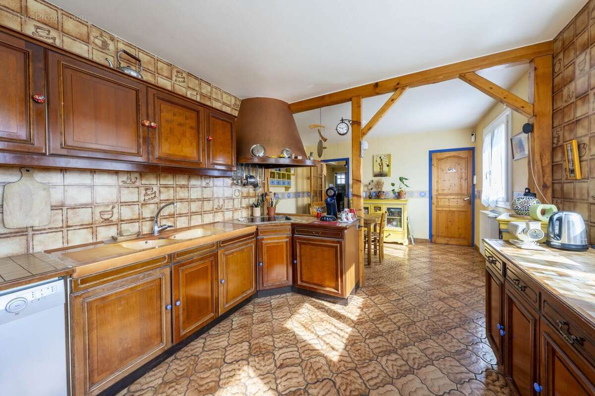 Maison à VARENNES-SUR-SEINE