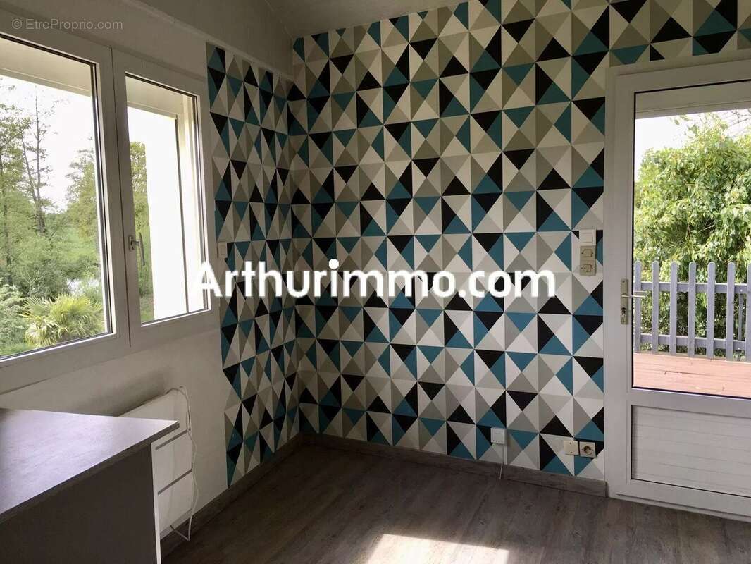 Maison à NUEIL-LES-AUBIERS