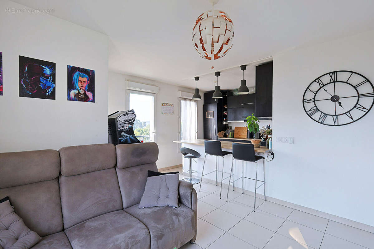 Appartement à MARSEILLE-13E