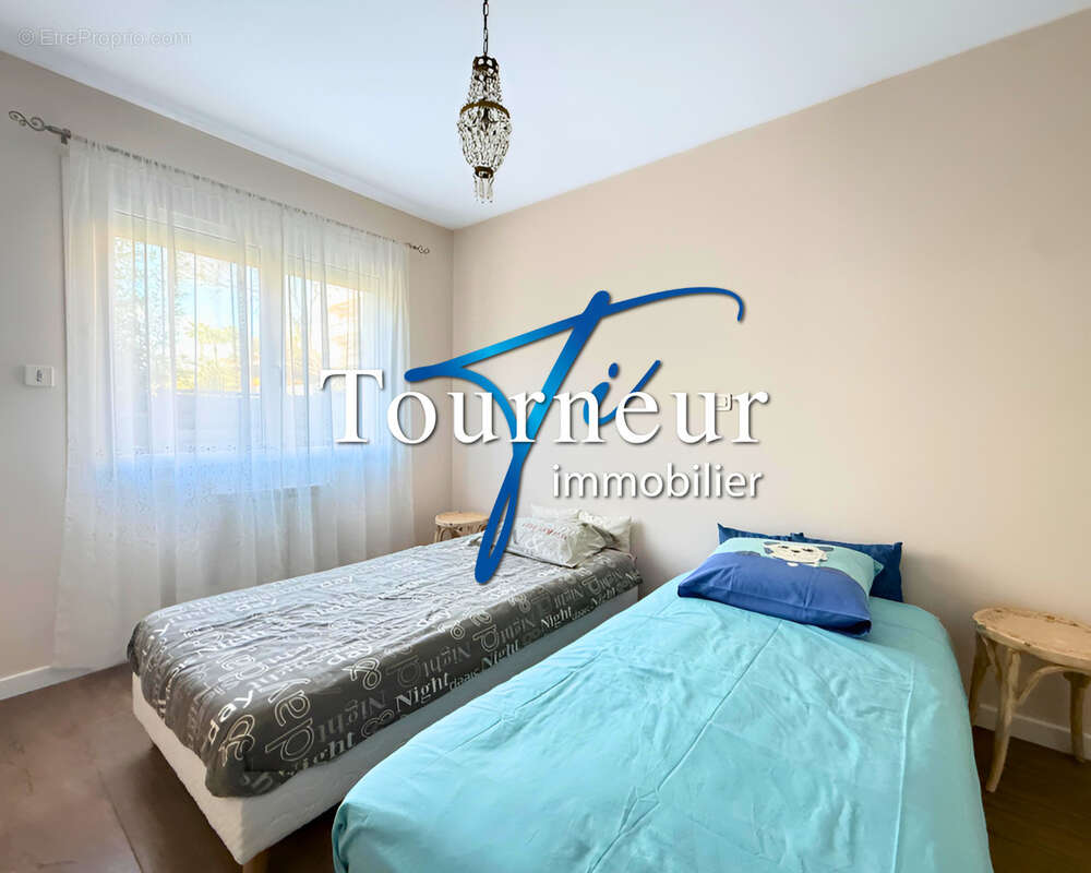 Appartement à SIX-FOURS-LES-PLAGES