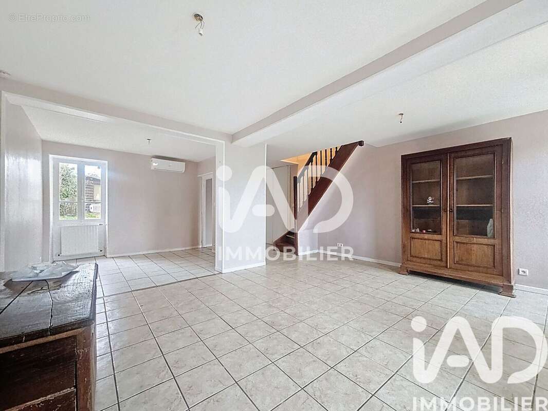 Maison 82 m² à Marmagne  - photo 4