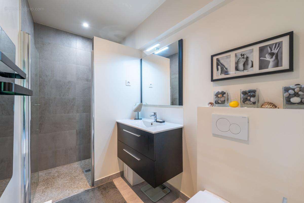 Appartement à VILLE-D'AVRAY