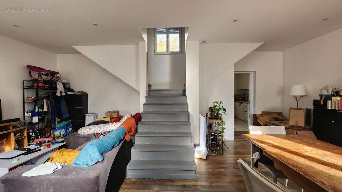 Maison 117 m² à Montceau-Les-Mines  - photo 3