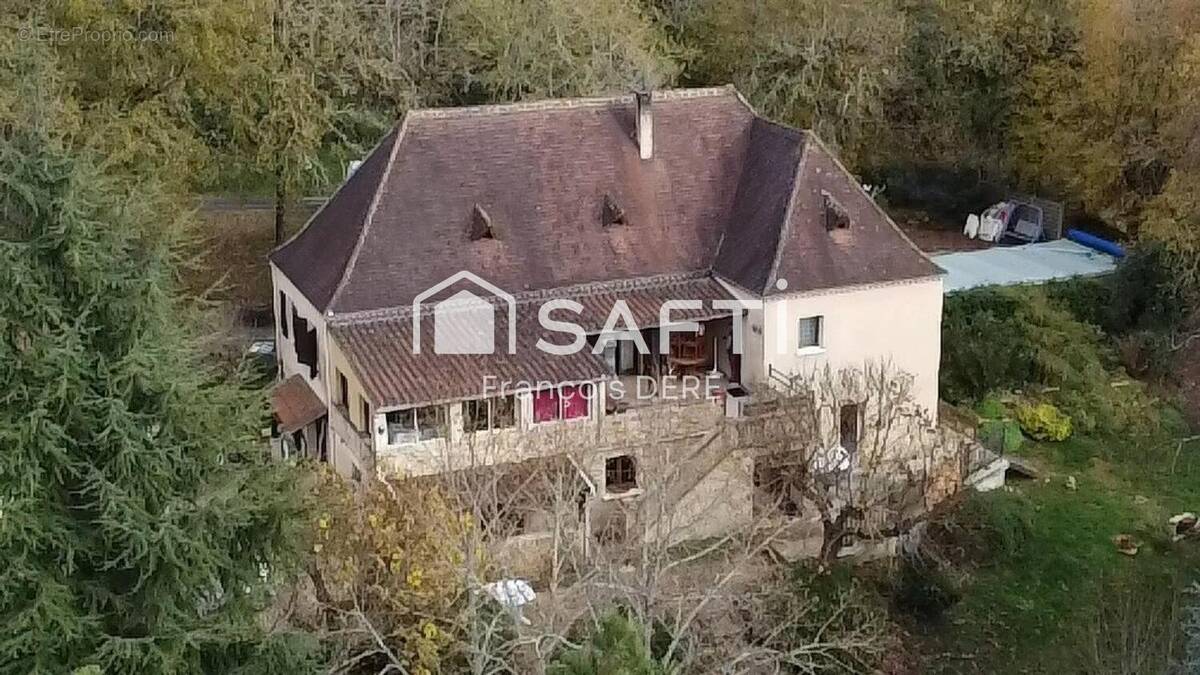 Photo 1 - Maison à LE BUISSON-DE-CADOUIN