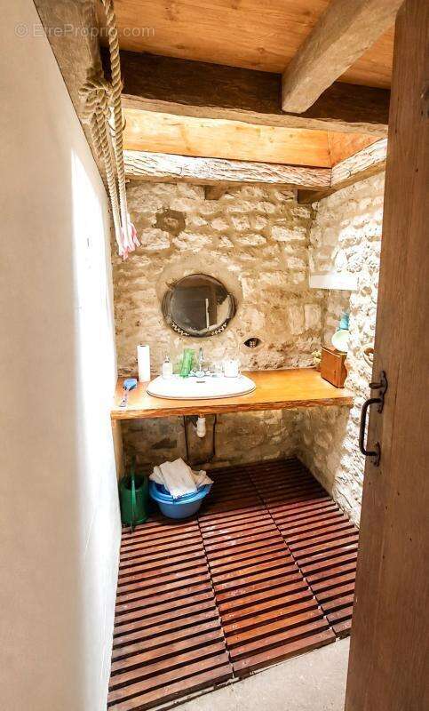 Maison 50 m² à Talmont-Sur-Gironde  - photo 10