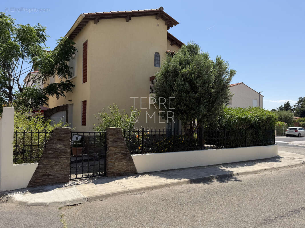 Maison à SAINT-CYPRIEN