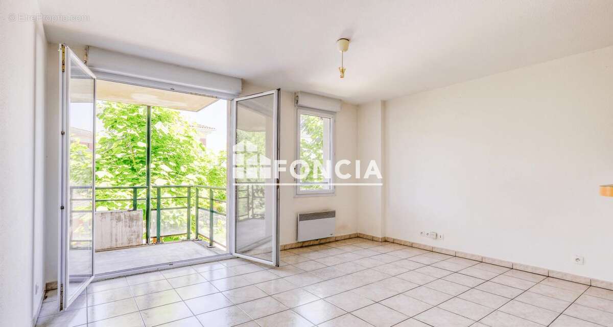 Appartement à CASTELGINEST