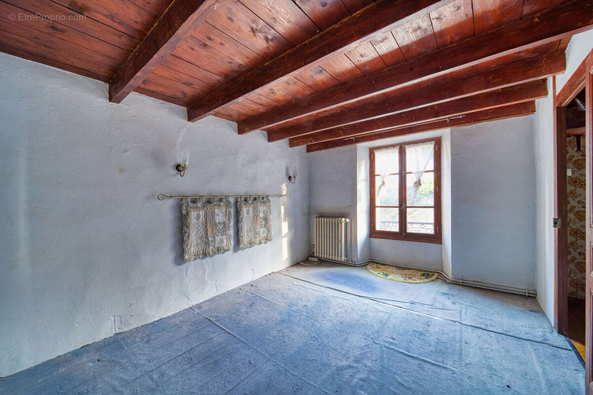 Maison à REAUMONT