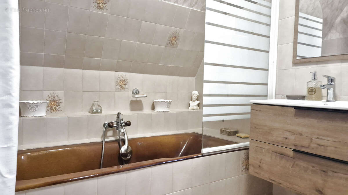 Maison à SAINT-CYPRIEN