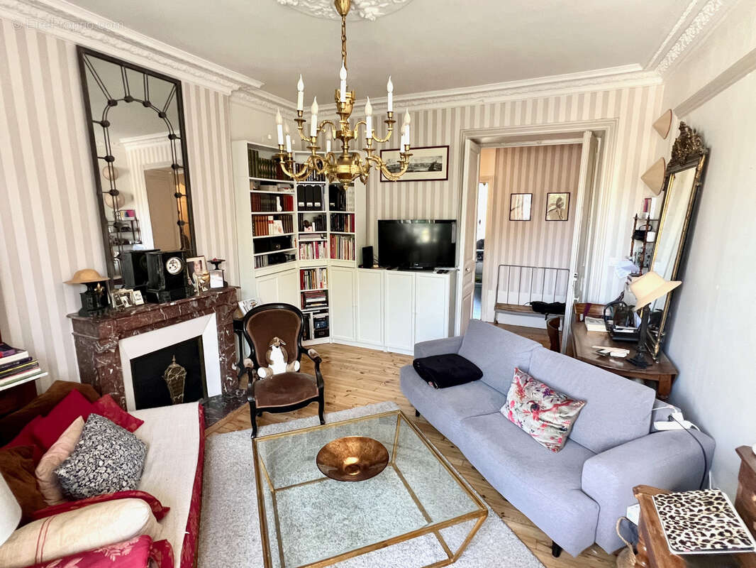 Appartement de caractère T4 97,05 m2 avec balcon - photo 3