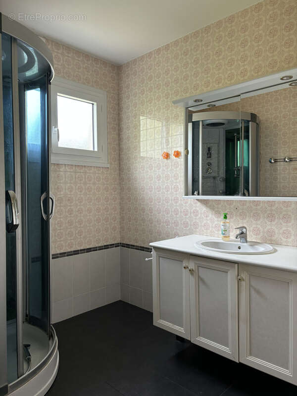 Ensemble immobilier de 190 m2 avec terrain constructible - photo 12