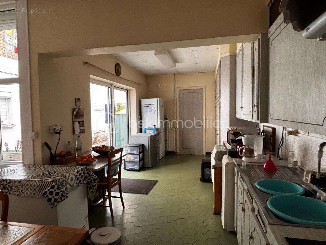 À Vendre : Maison de Ville avec Fort Potentiel – 115m² environ - photo 7