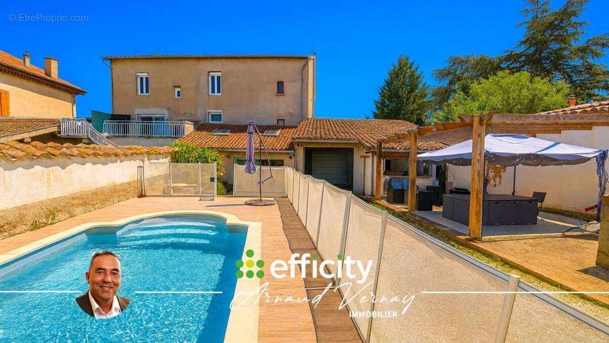 Maison à PONTCHARRA-SUR-TURDINE