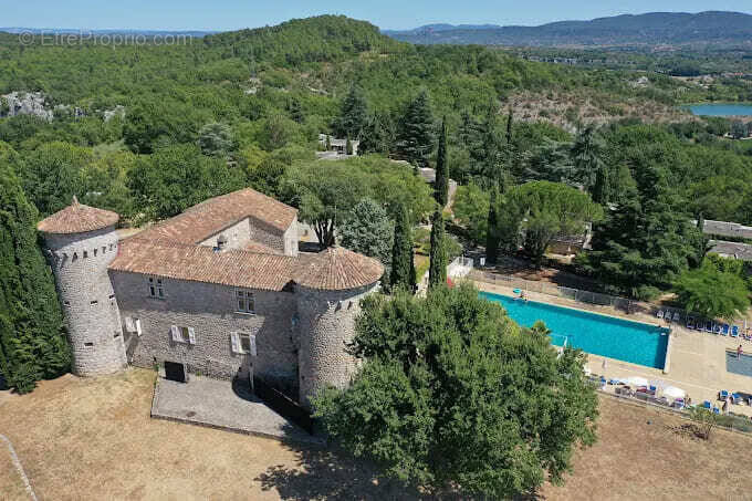 Appartement à BERRIAS-ET-CASTELJAU