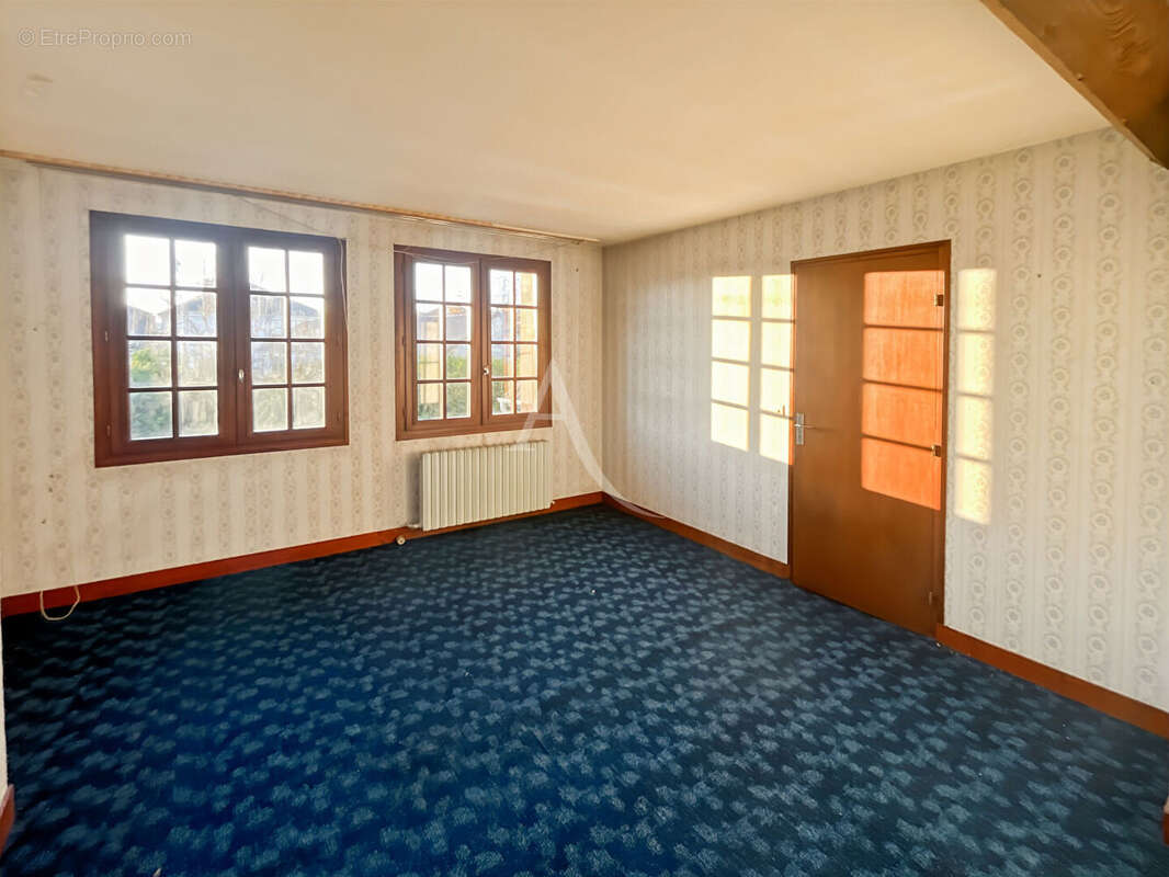 Maison à LES MUREAUX