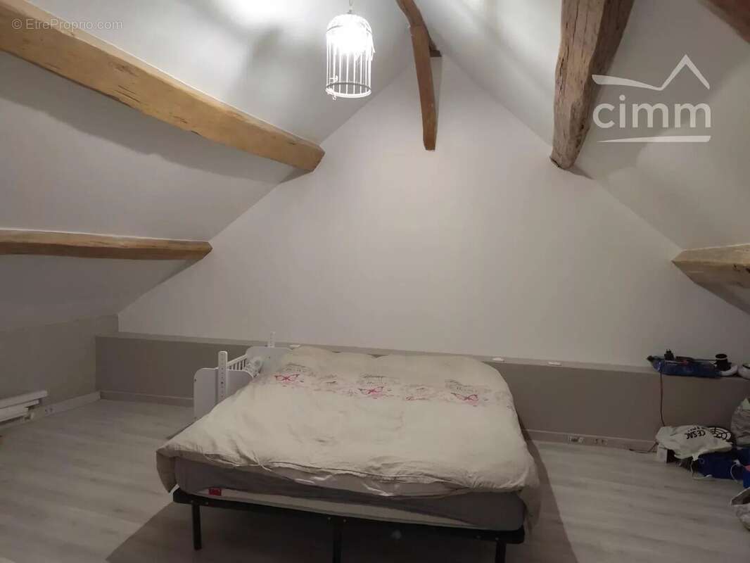 Maison à CHEPTAINVILLE