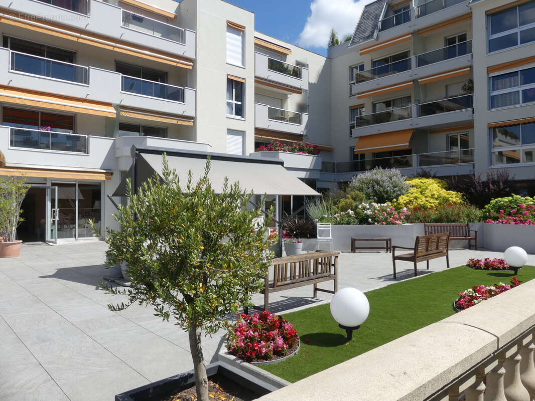 Residence avec services - hesperides nogent sur marne - a vendre appartement 2 pieces - photo 2