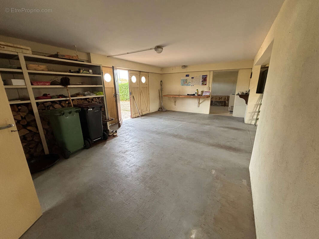 Maison traditionnelle 5 chambres – Sous-sol total – Fort potentiel BLENEAU (89) - photo 4
