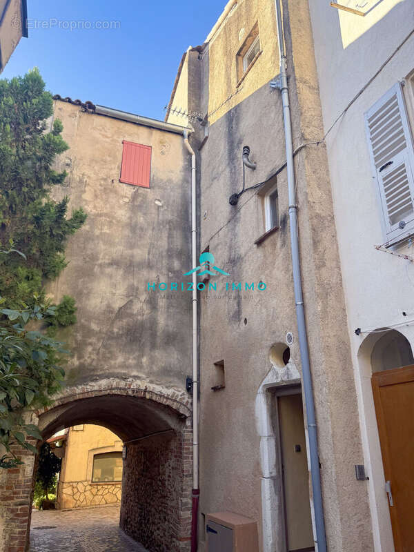 Appartement à SAINT-LAURENT-DU-VAR