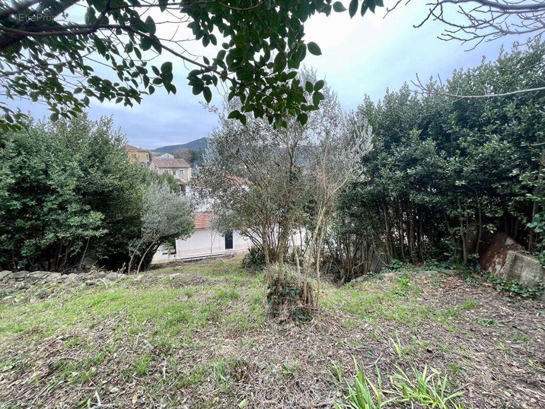 Terrain à LA GRAND-COMBE