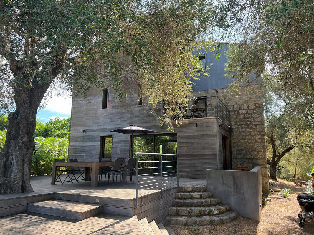 Maison à SARROLA-CARCOPINO