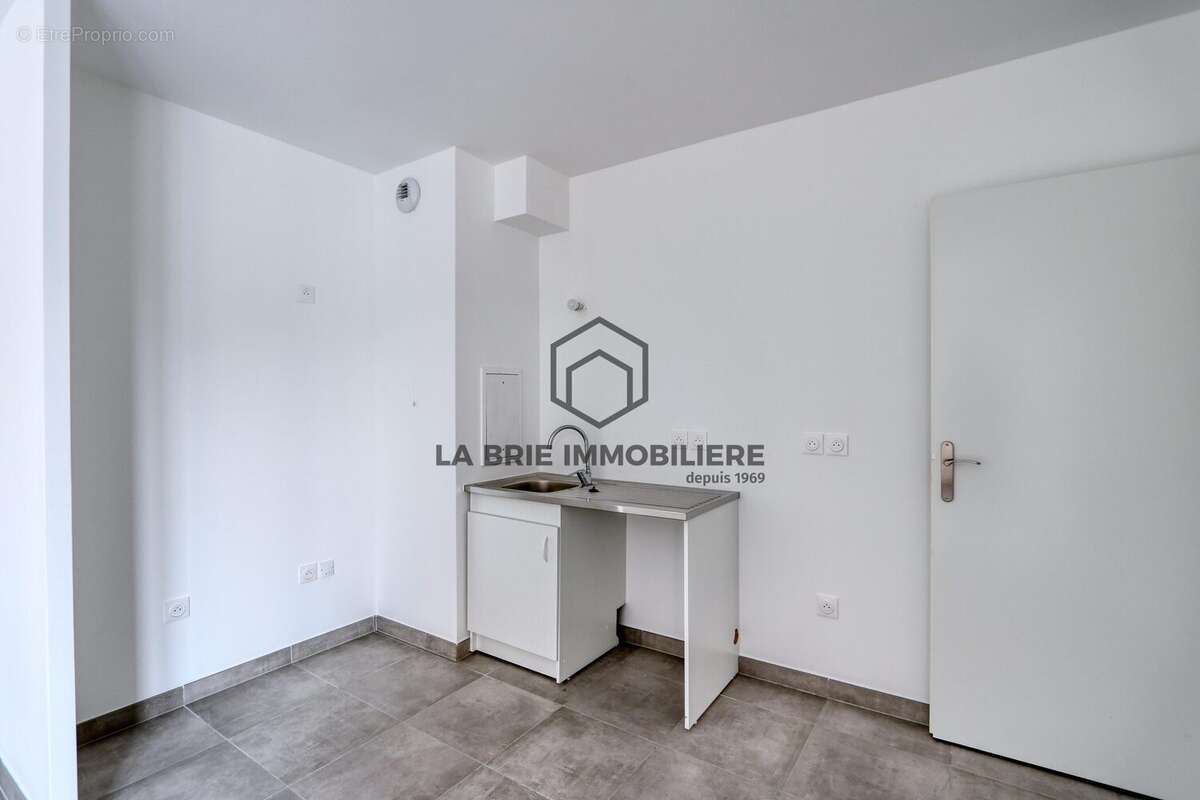 Appartement 51 m² à Mennecy  - photo 4