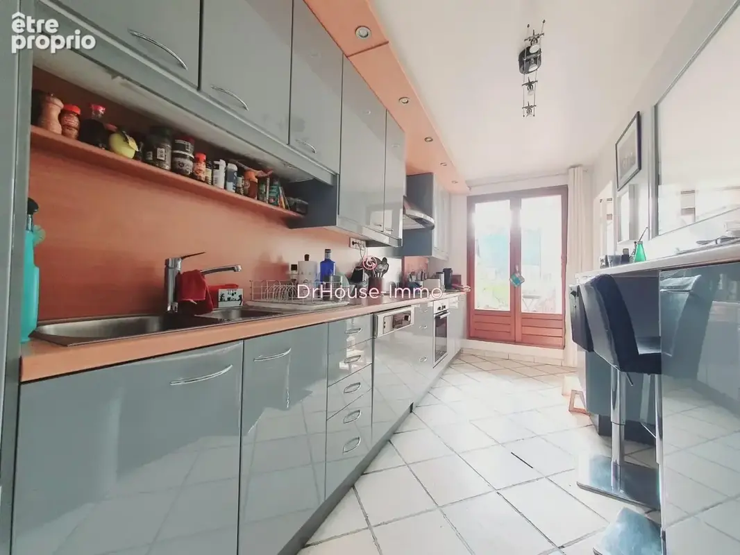 Appartement 72 m² à Creil  - photo 7