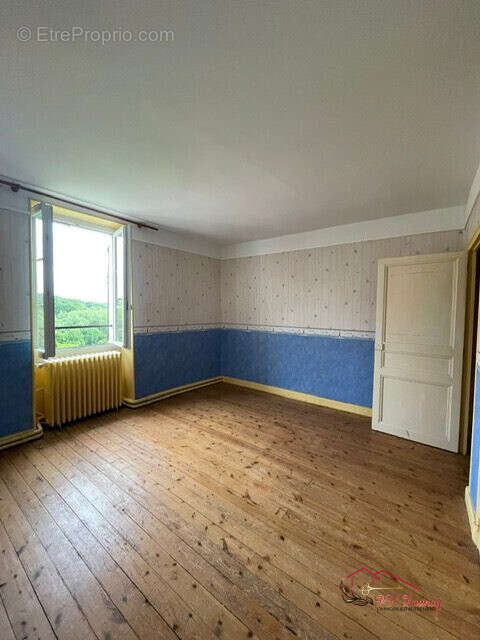 Maison 145 m² à Ceaulmont  - photo 6
