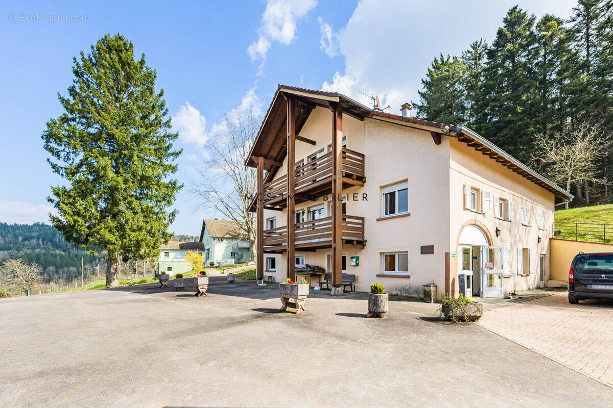 Appartement à COMBRIMONT