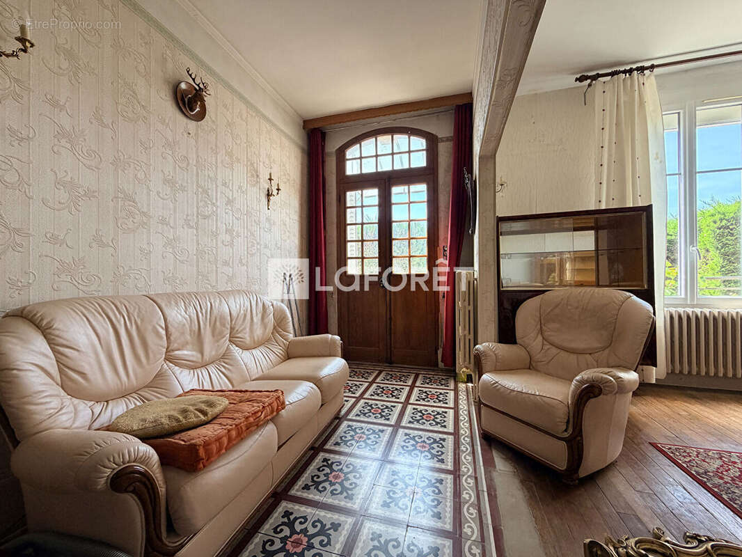 Maison à fort potentiel - photo 6