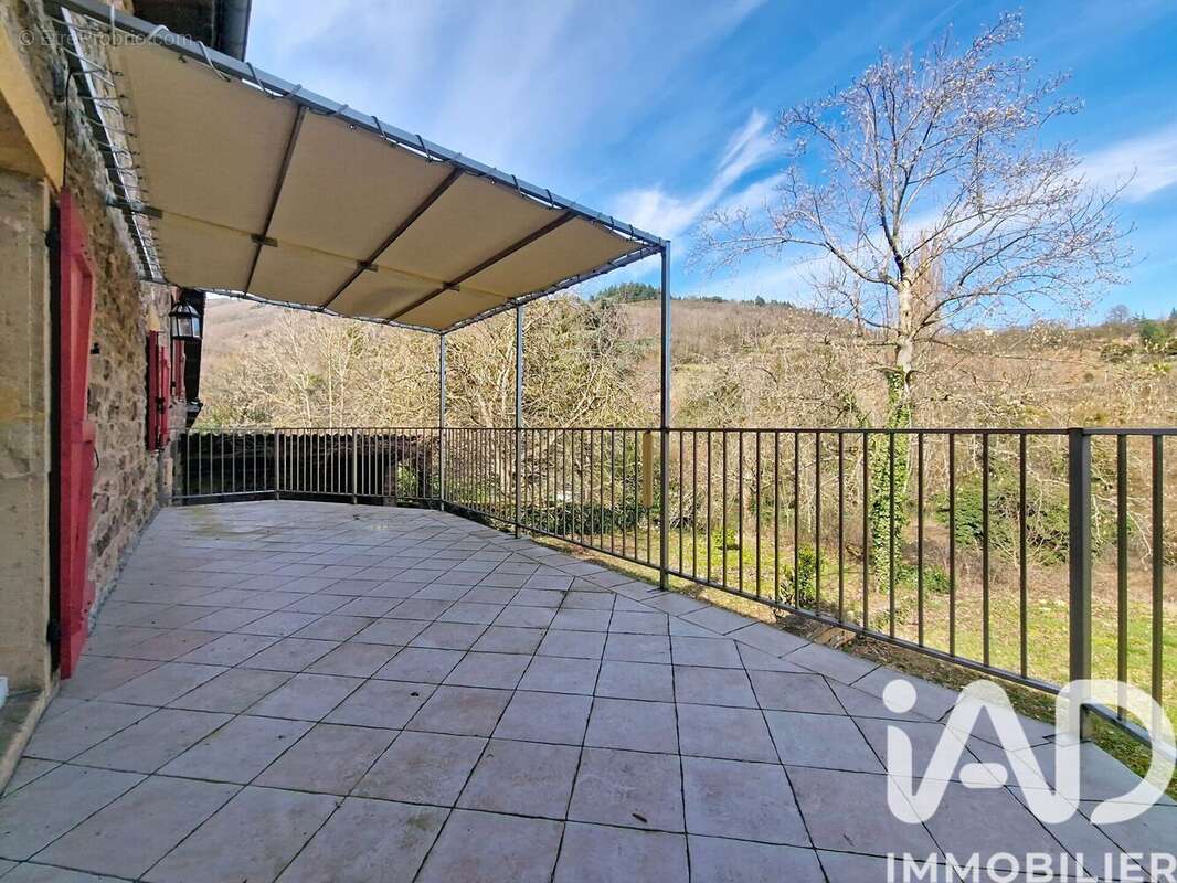 Maison 167 m² à Ville-Sur-Jarnioux  - photo 6