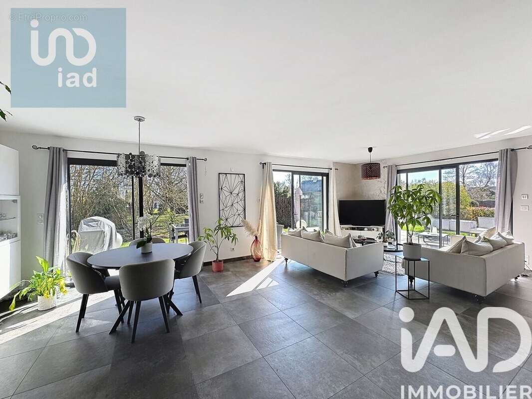 Photo 2 - Maison à TREILLIERES