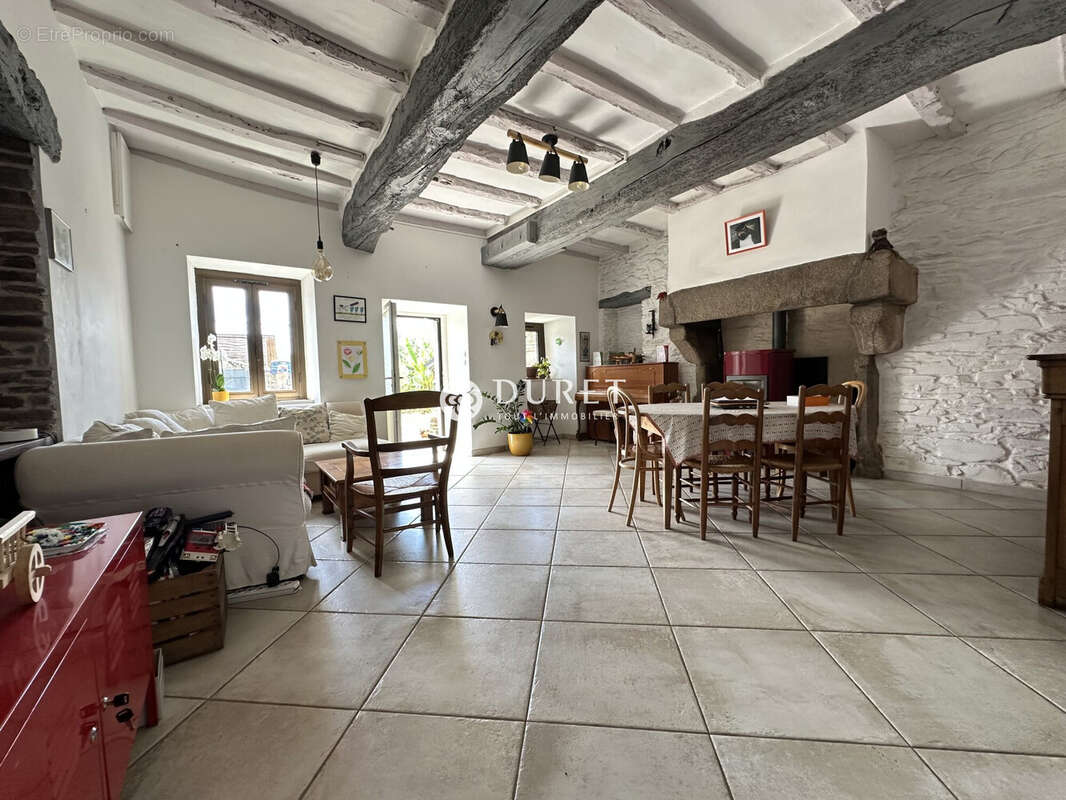 Maison 149 m² à Montaigu  - photo 3