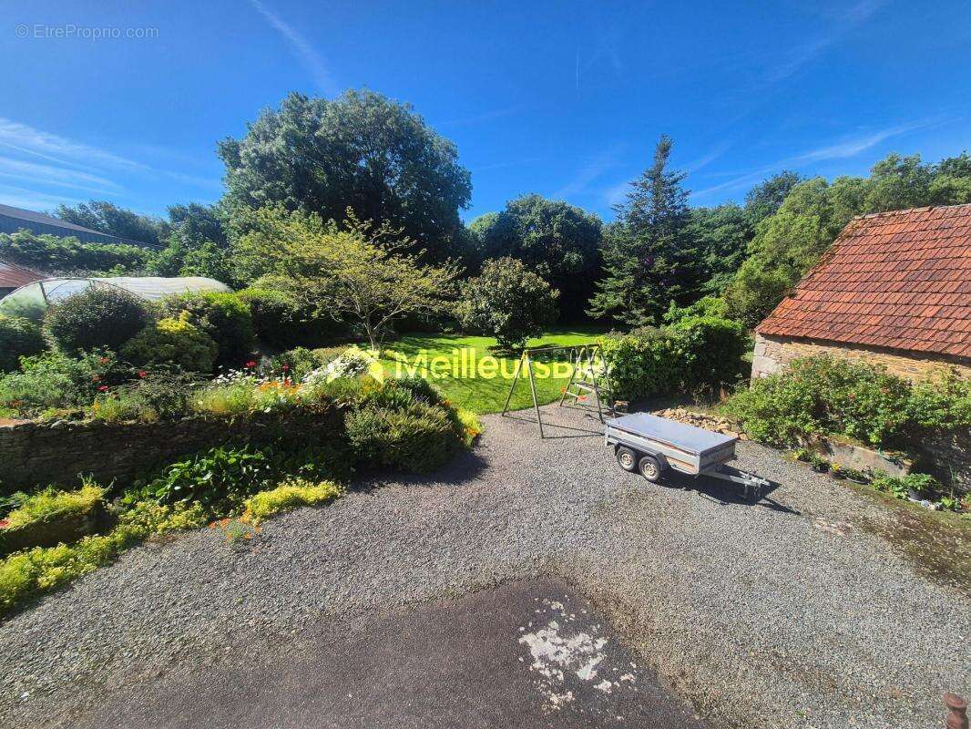 Bien spacieux, emplacement recherché, fort potentiel d'aménagement - photo 12