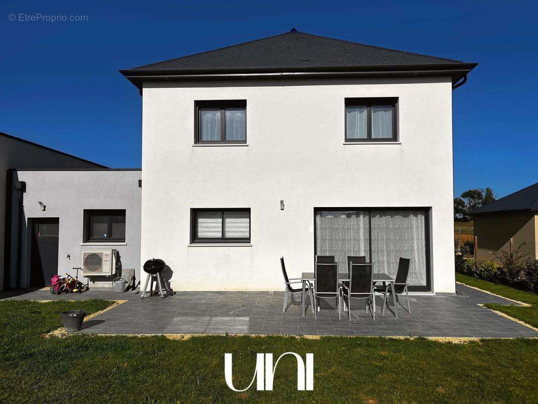 Maison à BLAINVILLE-SUR-ORNE