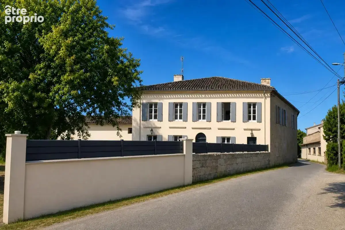 Maison de 8 pièces de 280 m² à Puisseguin - photo 3