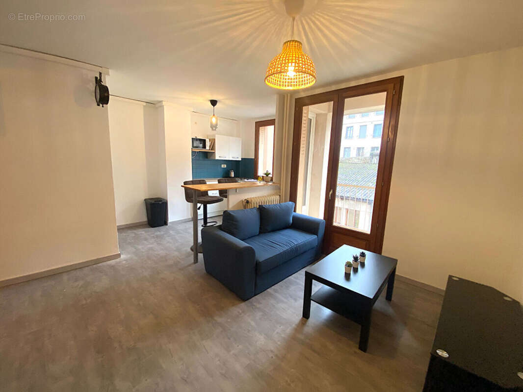 Appartement à SAINT-ETIENNE