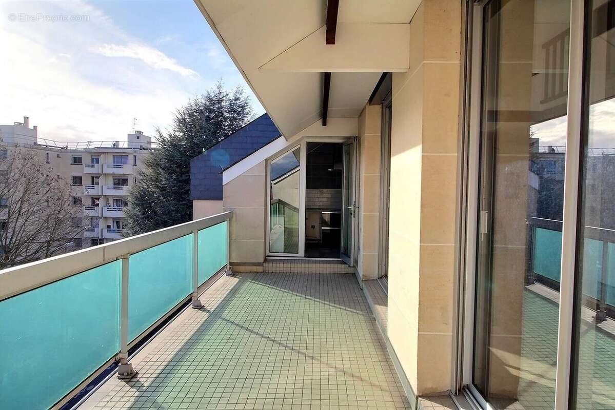 Appartement à SAINT-MAUR-DES-FOSSES