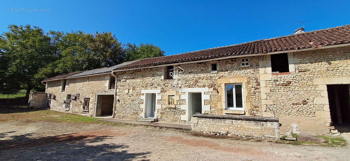 Maison à MARIGNY-MARMANDE