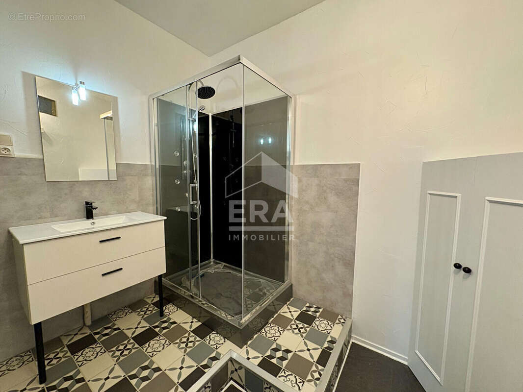 Sainte Foy la Grande, appartement en très bon état 75m² habitables 3 pièces - photo 16