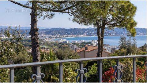 Maison à MANDELIEU-LA-NAPOULE