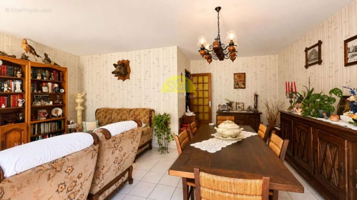 Villa 4 faces de Plain-Pied sur 621 m2 de terrain - photo 12