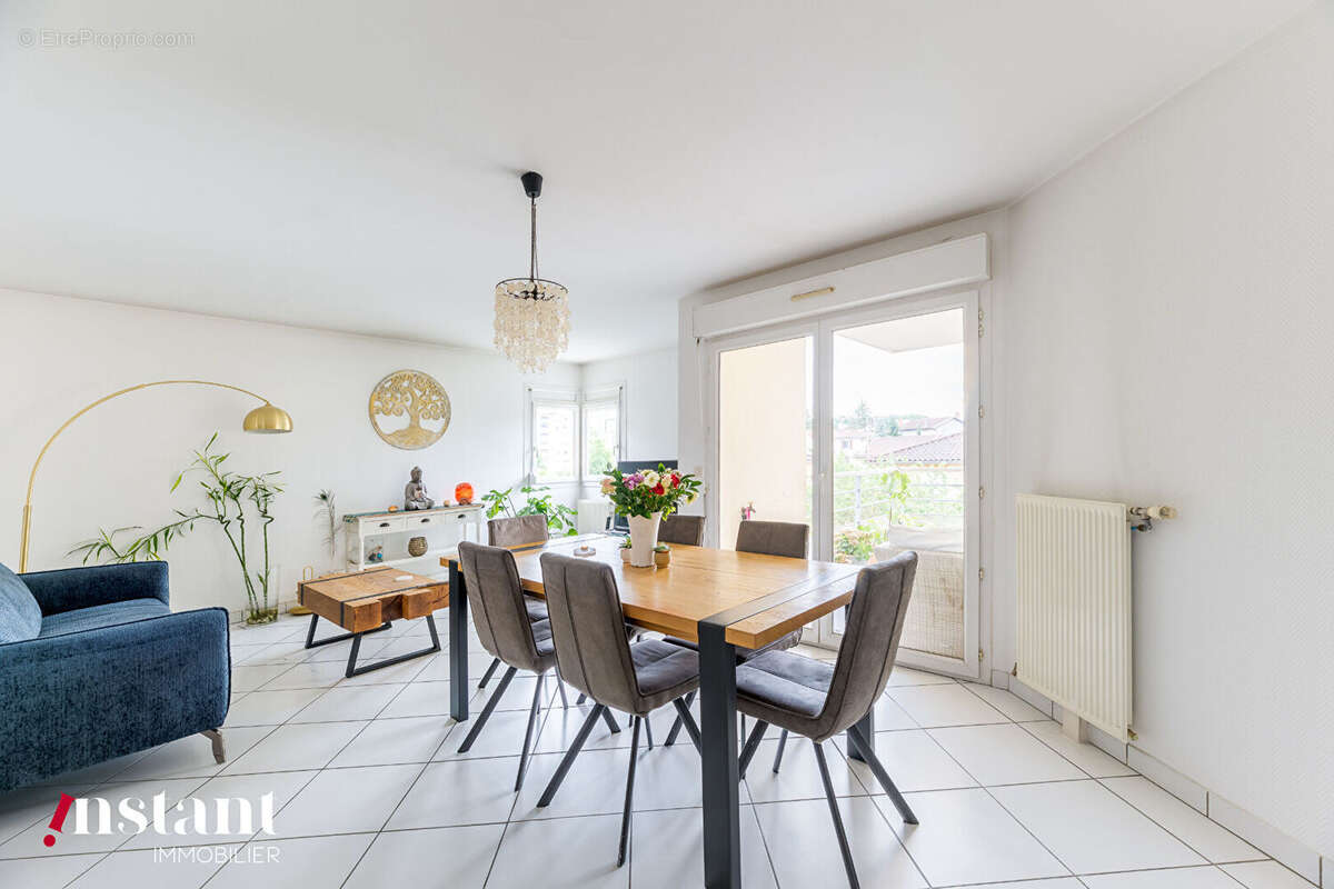 Appartement à TASSIN-LA-DEMI-LUNE